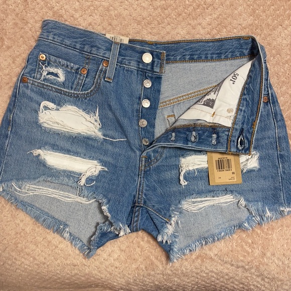 NWT Levi’s 501 high rise shorts - Picture 3 of 3